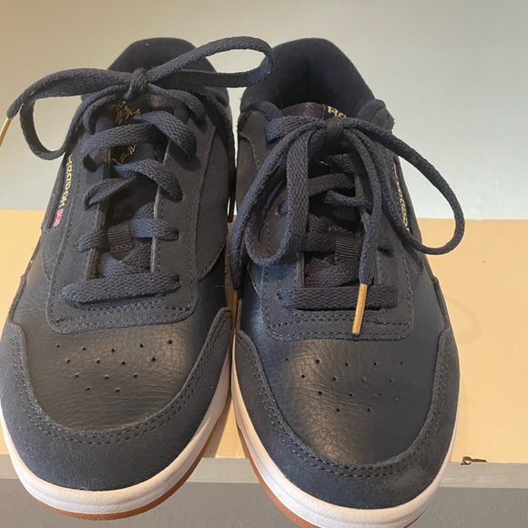 Navy Blue Reebok Classics - Picture 2 of 6